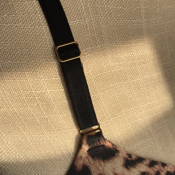 SOMA EMBRACEABLE
Signature Lace Perfect Coverage Racerback Bra - Picture 9 of 15